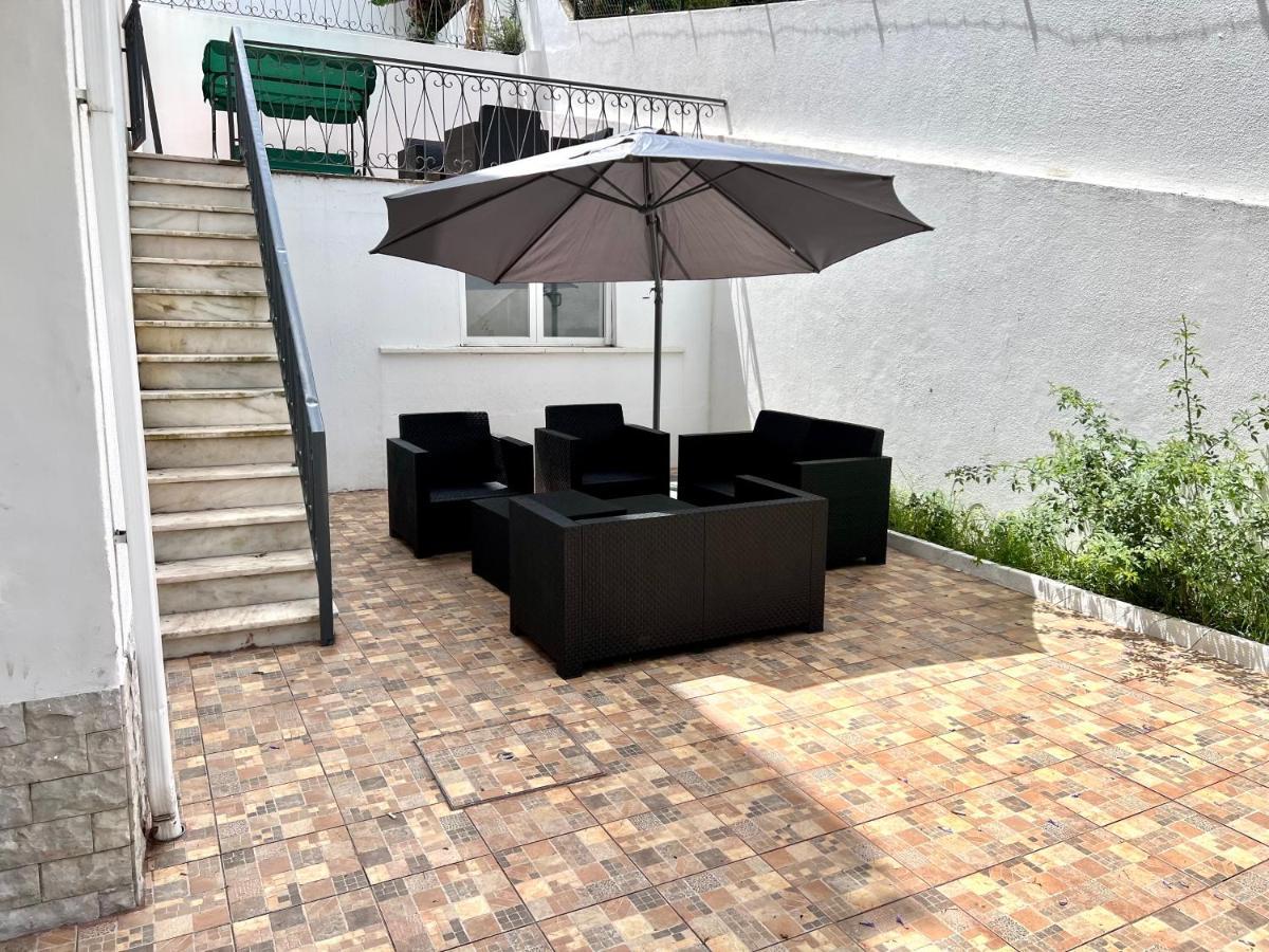 Oeiras Beach Private Room 9 - Double Bedroom With Shared Bathroom & Terrace Exterior photo