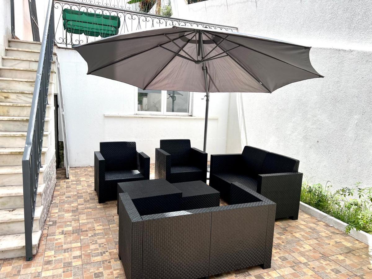 Oeiras Beach Private Room 9 - Double Bedroom With Shared Bathroom & Terrace Exterior photo