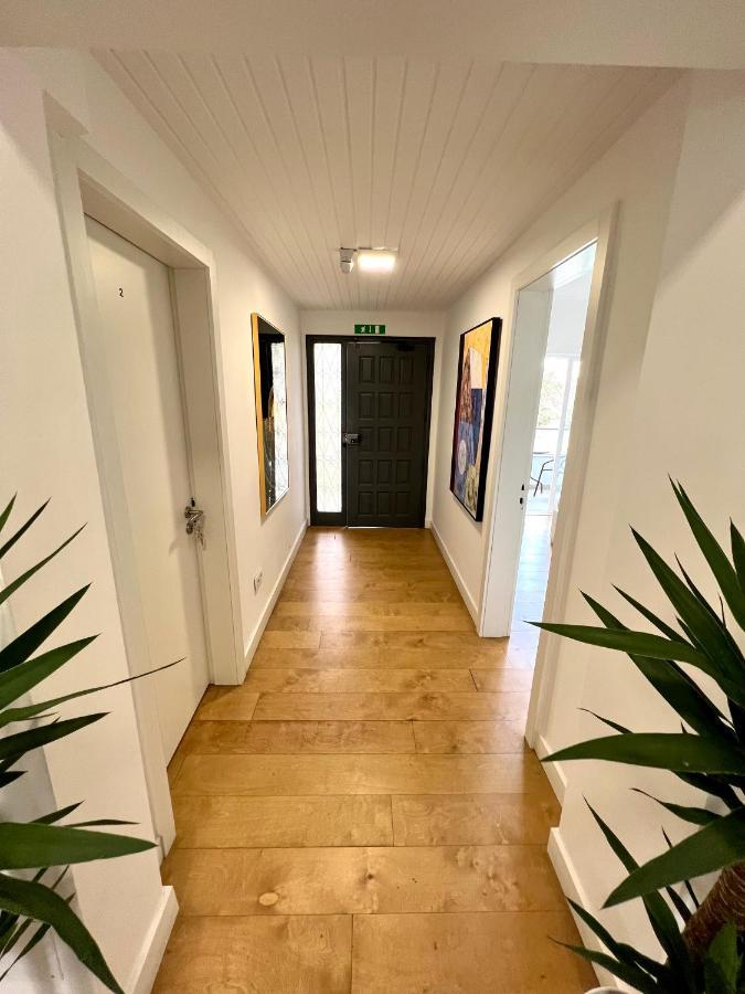 Oeiras Beach Private Room 9 - Double Bedroom With Shared Bathroom & Terrace Exterior photo